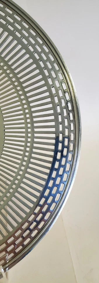 Wallace Bros. Wallingford Co. Bandeja con patas perforada plateada elegante monograma Foto 3 de 4