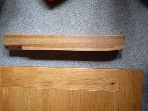 solid oak extendable dining table - Picture 11 of 13
