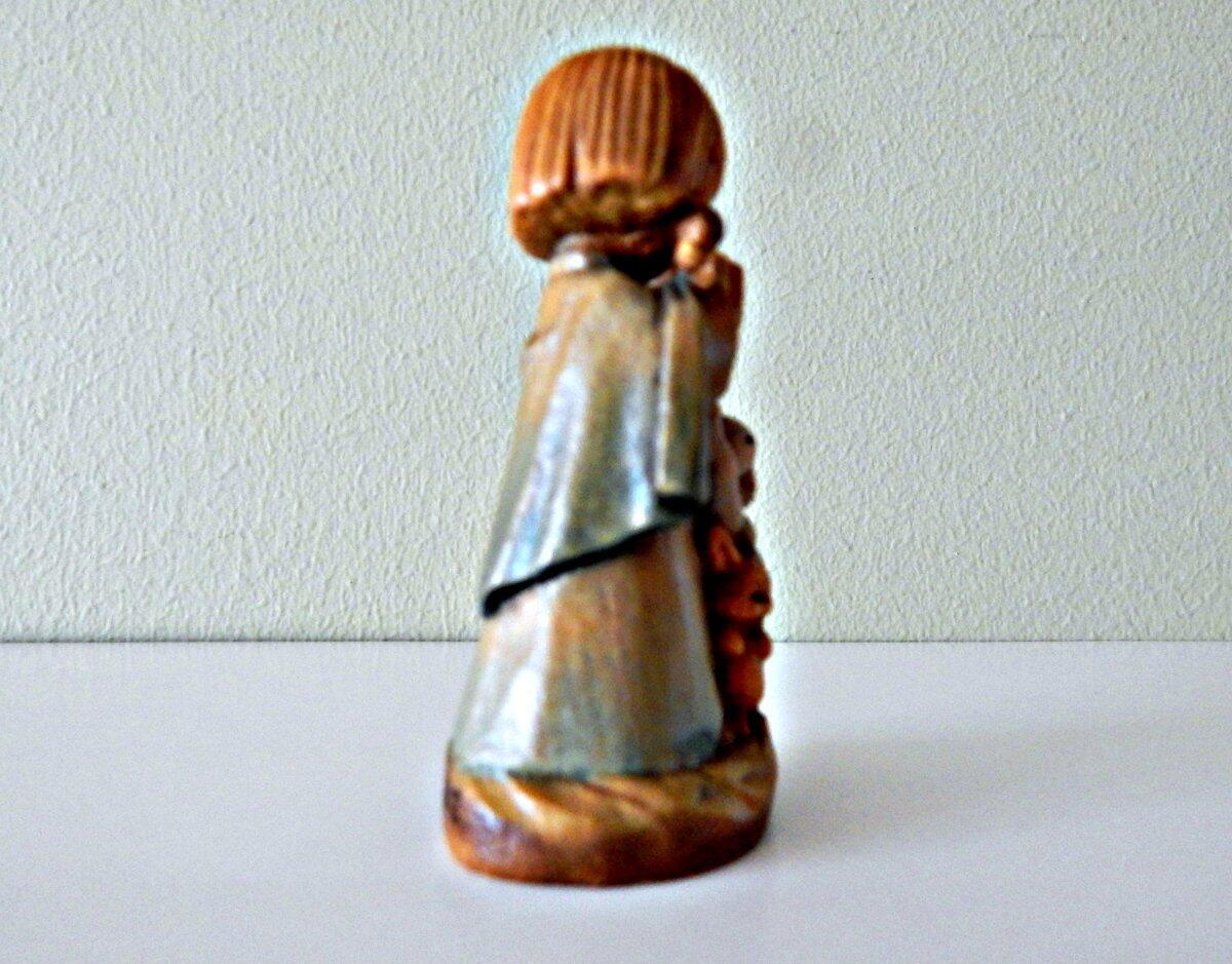 Vintage ANRI FERRANDIZ Wooden Figurine Talking with the Vintage ANRI FERRANDIZ Wooden Figurine Talking with the