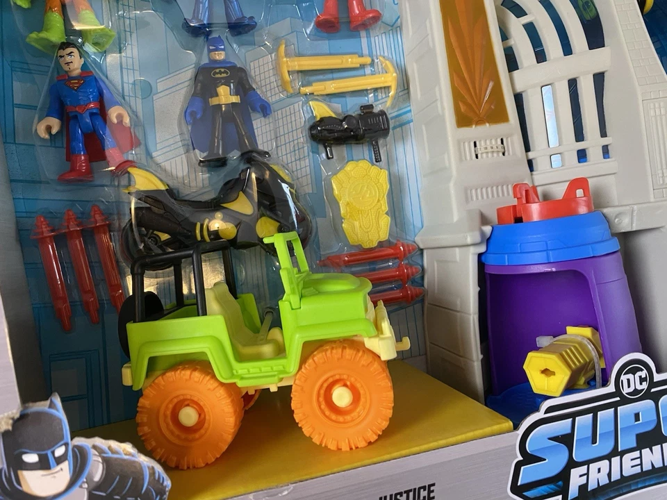 NUEVO Fisher-Price Imaginext DC Super Friends Salón de la Justicia Juego Figuras Coche Foto 3 de 4