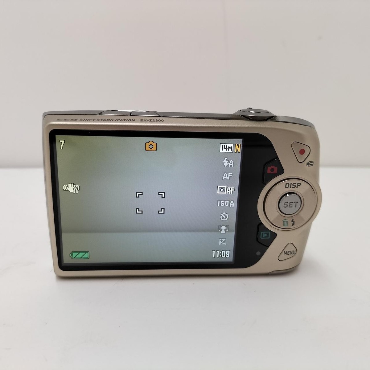 【美品】 CASIO EXILIM EX-Z2300　ゴールド Amazon | CASIO デジタルカメラ EXILIM 1410万画素 5倍 ゴールド