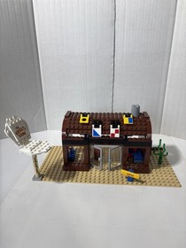 LEGO SpongeBob 3825 Krusty Krab Complete Set All Minifigures Display Ready