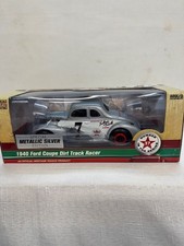 TEXACO #37 / 1940 Ford Coupe Dirt Track Racer/ 1:24 Diecast Special Edition