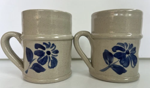 Williamsburg Pottery Salt Glazed Cobalt Blue Floral Set Of 2 Mugs 3-1/2’’