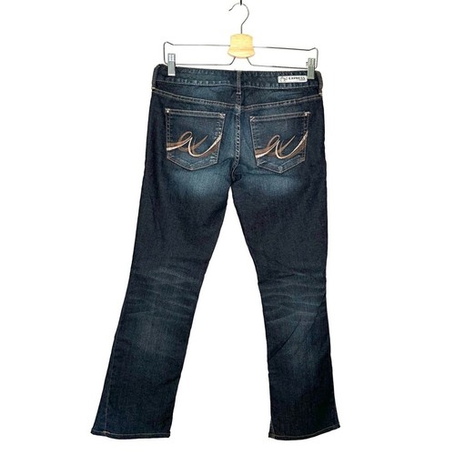 Pantalones de mezclilla Express para mujer Barely Boot Zelda calce ajustado ultraligeros tiro bajo 2 cortos - Imagen 3 de 9