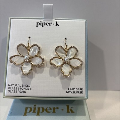 NWBOX Piper•K HANGING Flower Earrings W/NATURAL SHELL/GLASS STONES