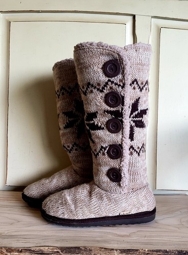 women's size 6 ala mode muk-luk knit boots star - Picture 5 of 7