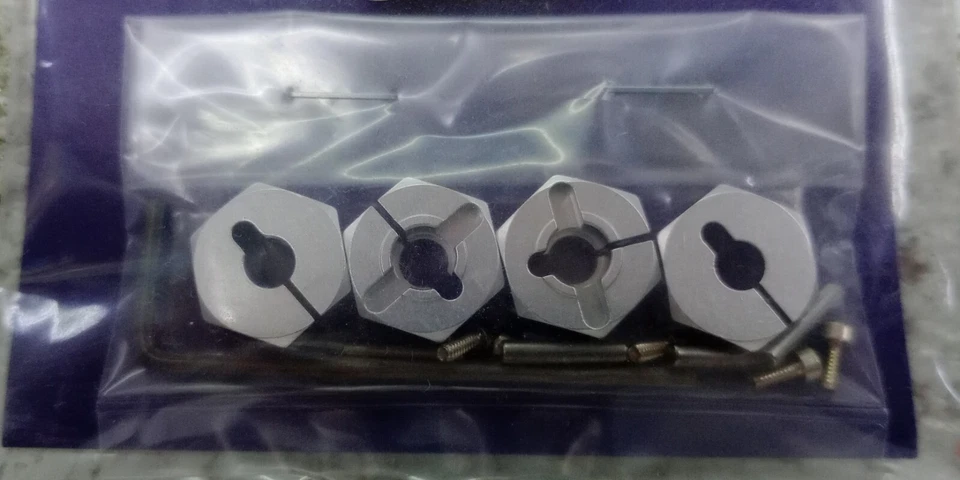 Tamiya Hop-up Options Spare Part Clamp Type Aluminum Wheel Hub 6mm Thick 2002 - Image 2 of 4