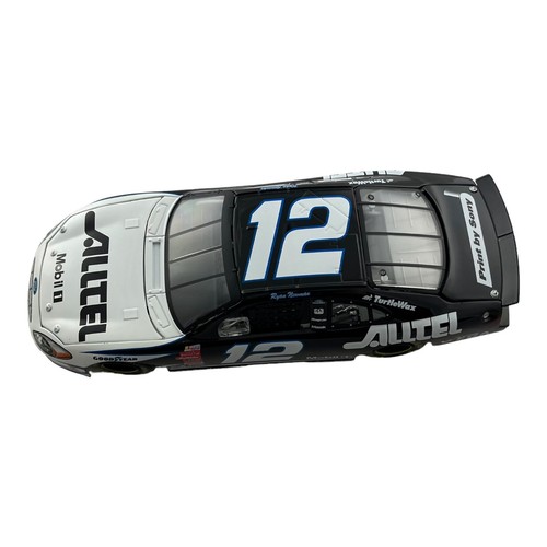 1:24 Scale Ryan Newman #12 Alltel Nascar Diecast Vehicle 2002 Action - Picture 6 of 13