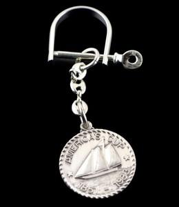 Vintage AMERICA's CUP 1983 Australia II Medal Keychain Pewter