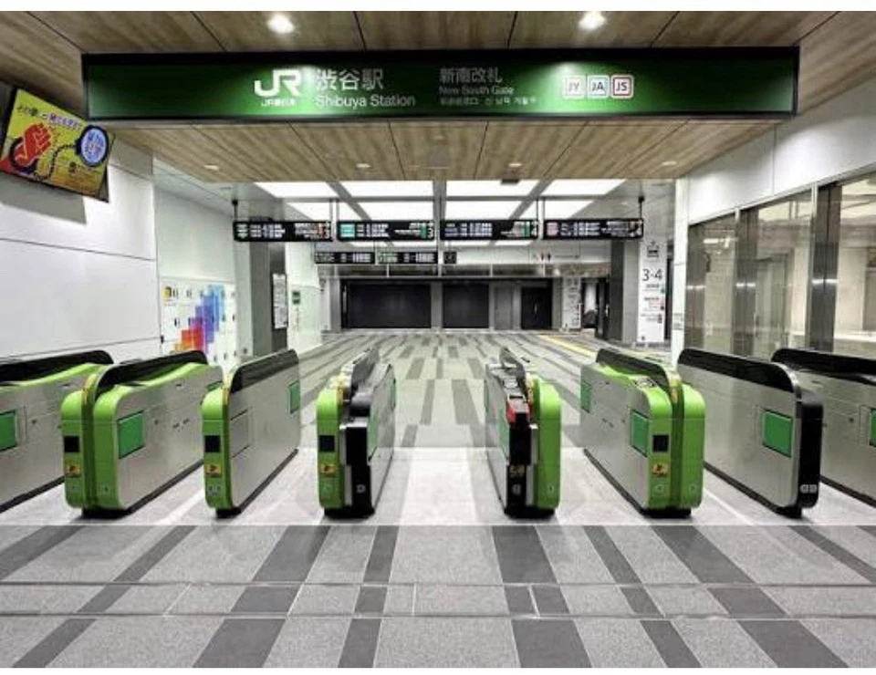 500YEN Pre-Charged New Suica Japan Nationwide Transportation IC Card JR East - Image 2 of 4