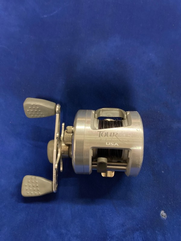 Vintage Zebco Quantum TOUR EDITION US300 Baitcast reel MADE IN USA 