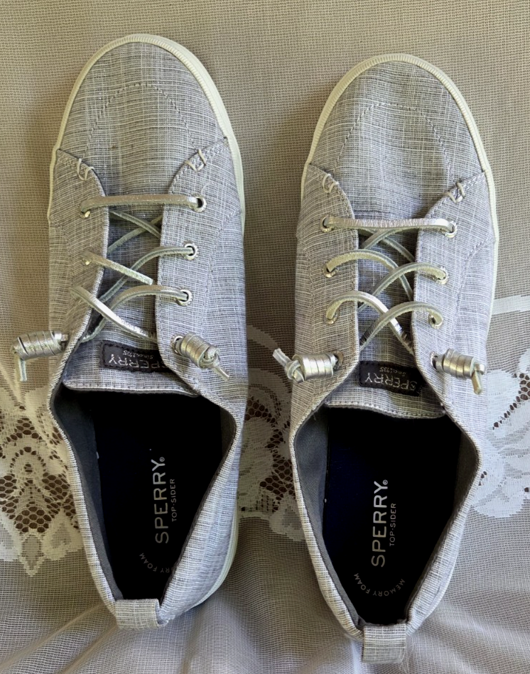 SAOLA SPERRY. SCARPA STILE SLIDER TOP ARGENTO SCINTILLANTE. TG DONNA 11M. SUOLA IN MEMORYFOAM