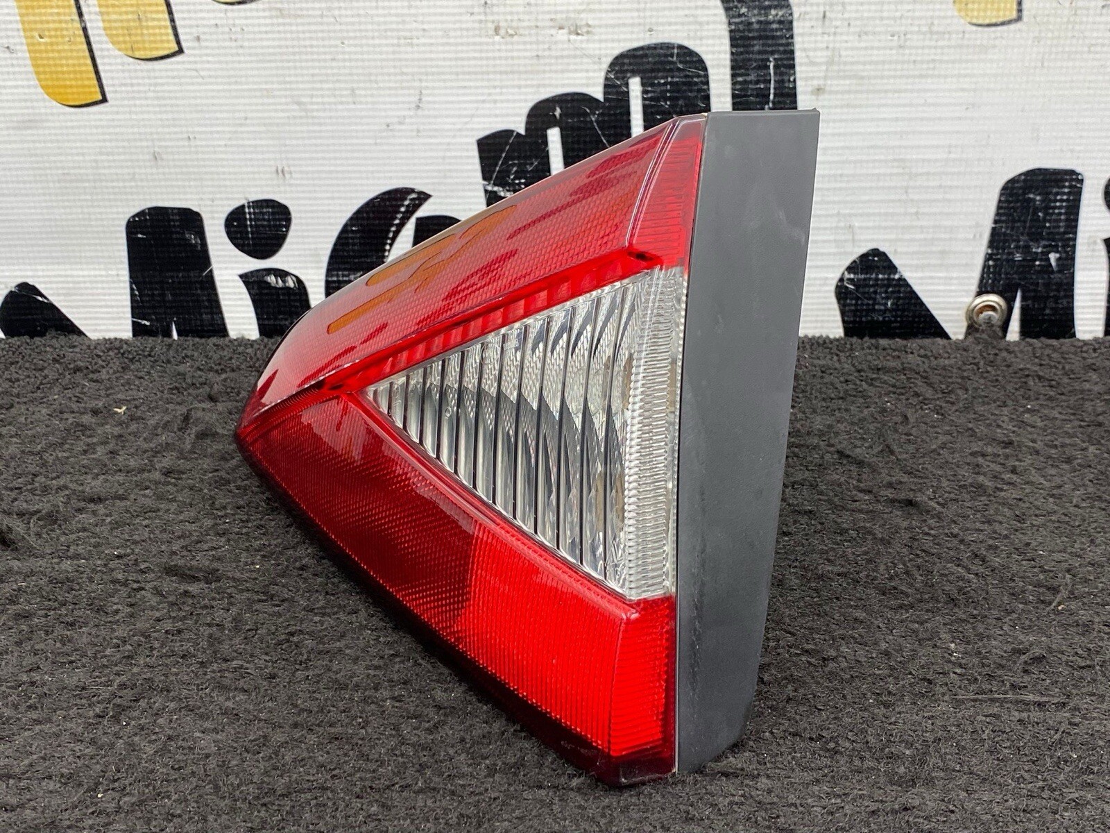 2015 Maserati GranTurismo MC Right Passenger Side Inner Trunk Lid TailLight OEM