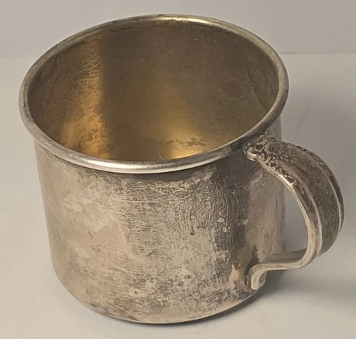 International Sterling Sanitary Sealed Edge K76 - 3  Cup 57.4 Grams