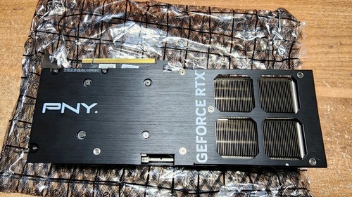 PNY GeForce RTX 4070 Ti 12GB GDDR6X Graphics Card - Photo 4/6