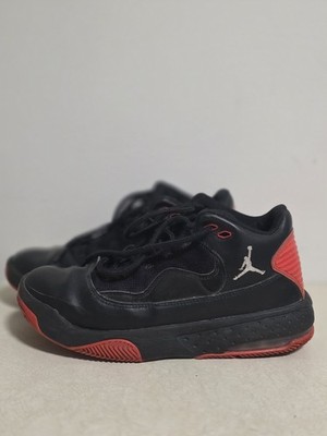 Jordan Max Aura 2 Black Red Bred Youth Athletic Sneakers Size US 6y