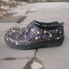 Klogs Footwear Multi-color Peace Out Mission  Nursing Clogs Women's Size 8.5