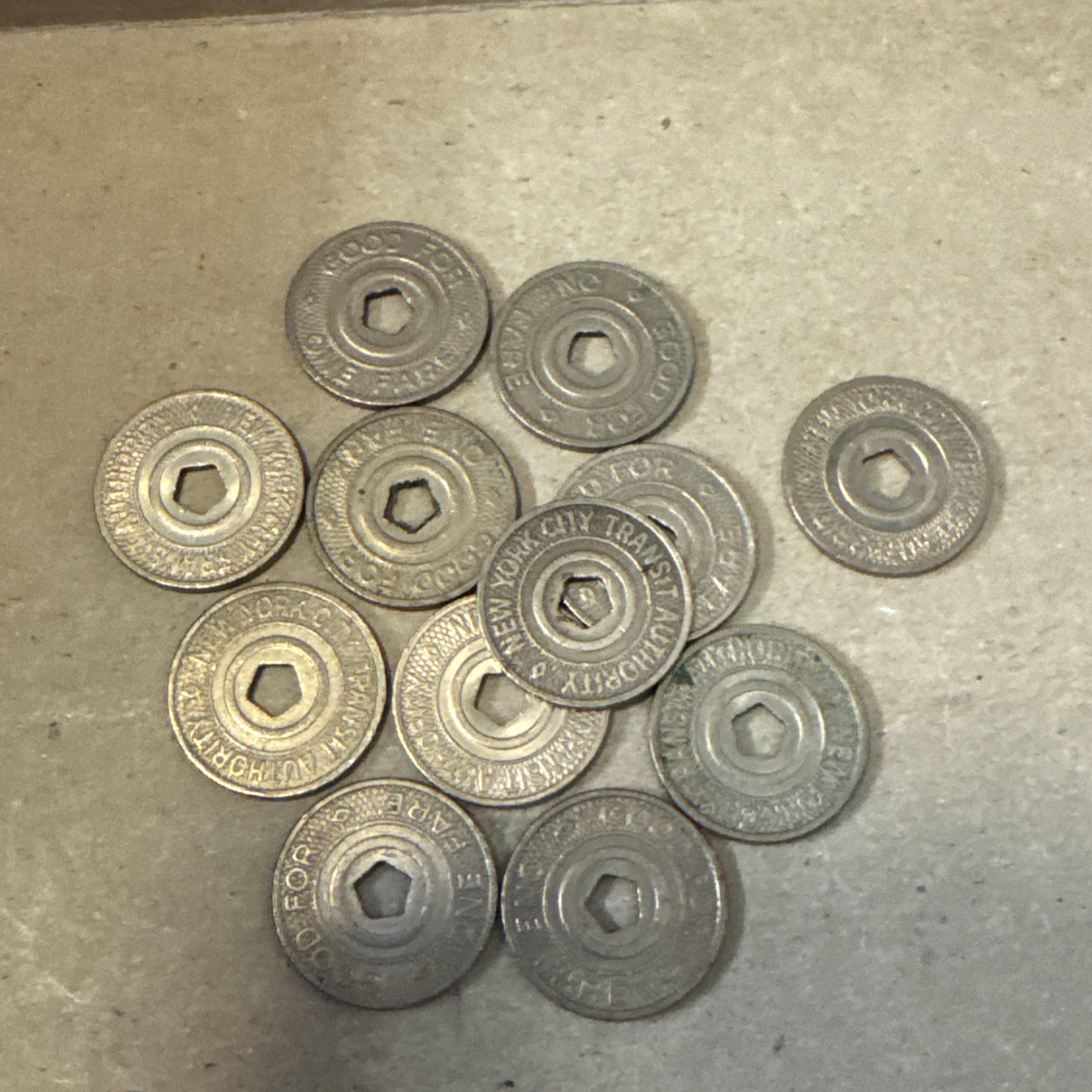 1995-2003 New York City NYC Subway Token Sz Of 25c - 1 Token Five Boroughs