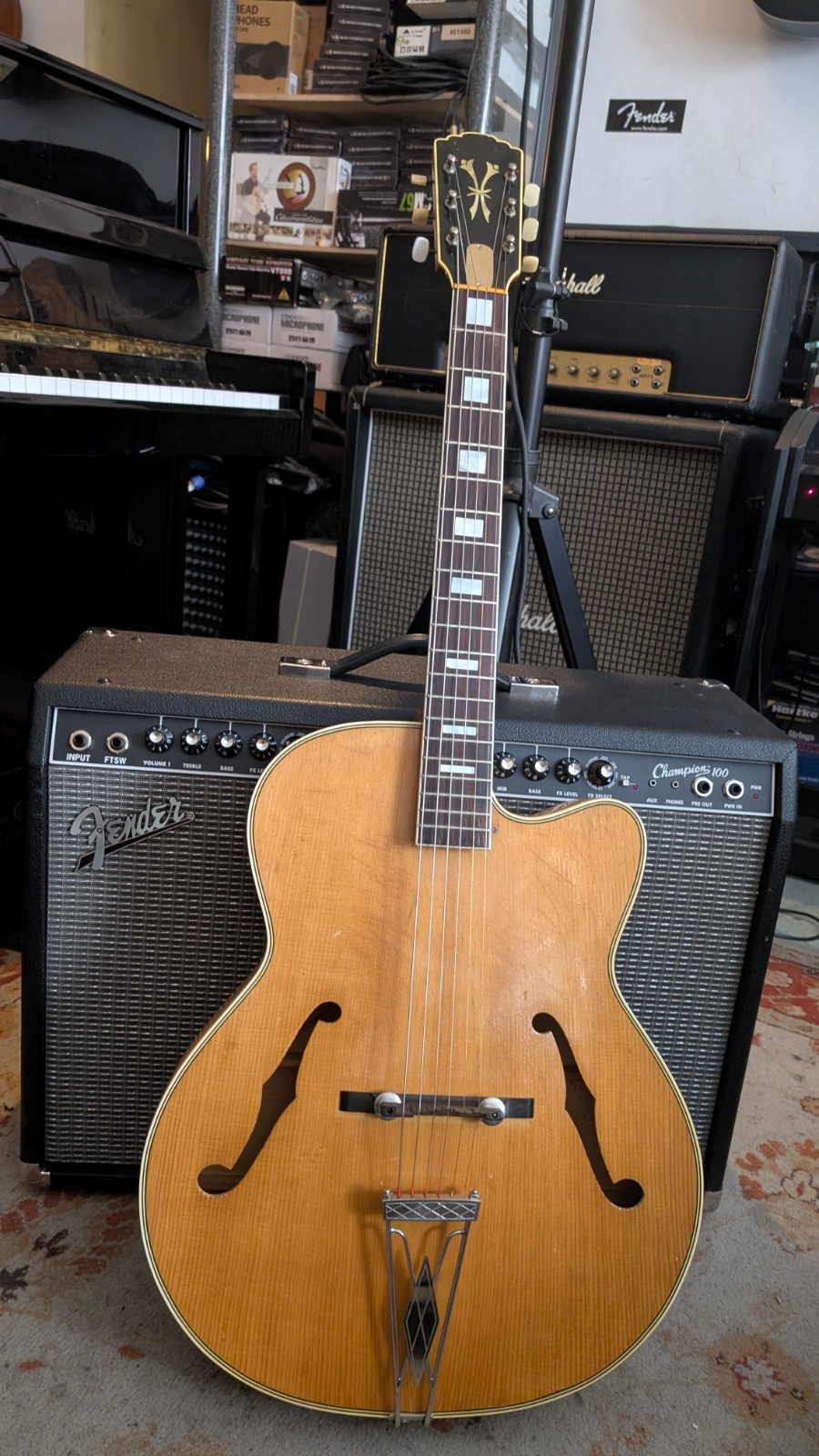 Vintage 1957 Levin Gitarre Modell 330 N Made in Sweden