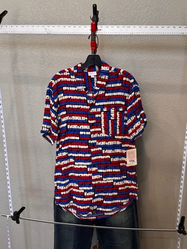 NWT Lularoe Gugaroe Artwork SHORT SLEEVE BUTTON UP SHIRT Small S - Picture 6 of 7