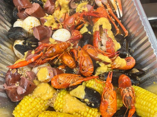  Seafood Boil Kits Made in Detroit Fresh Ready to Cook in 5 Min.  Eat in 15 min - Picture 3 of 4