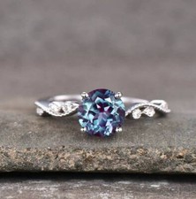 Round cut Alexandrite ring June birthstone color changling stone ring