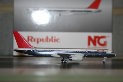 NG Model 1:400 Republic Boeing 757-200 N604RC (53035) ''Northwest'' Model Plane