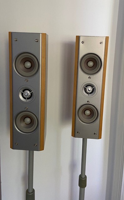 YAMAHA NS-M225 サラウンドスピーカーペア Yamaha NS-M225 Speaker's-PAIR- Stand Included | eBay
