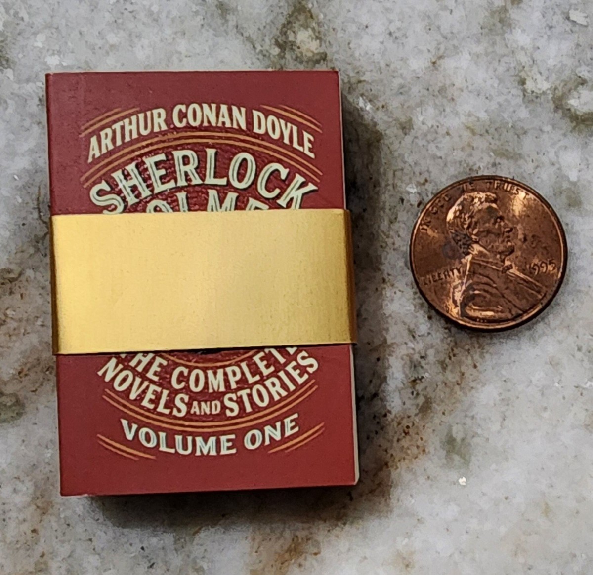 Sherlockさま専用です Zuru Mini Brands Books Series 2 SHERLOCK HOLMES METAL/GLASS