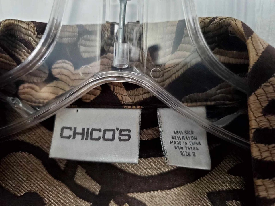 Женский блейзер Chico's размер 2 из шелковой смеси с цветочным рисунком праздничная куртка - Изображение 2 из 4