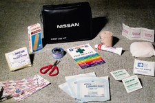 Genuine Nissan First-aid Kit 999m1-st000 Genuine Nissan First-aid Kit 999m1-st000