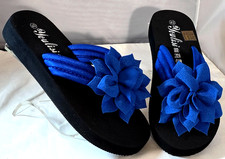 Women's Stylish BLUE Flower Decor Lightweight Flip Flops - Size 8