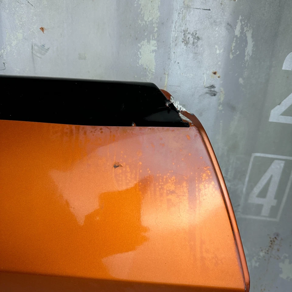 05-13 CHEVROLET CORVETTE PANEL CARCASA PUERTA LADO PASAJERO DELANTERO DERECHO NARANJA OEM Foto 2 de 4