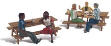 Woodland Scenics HO Scale Scenic Accents Figures/People Set Outdoor Dining (5)