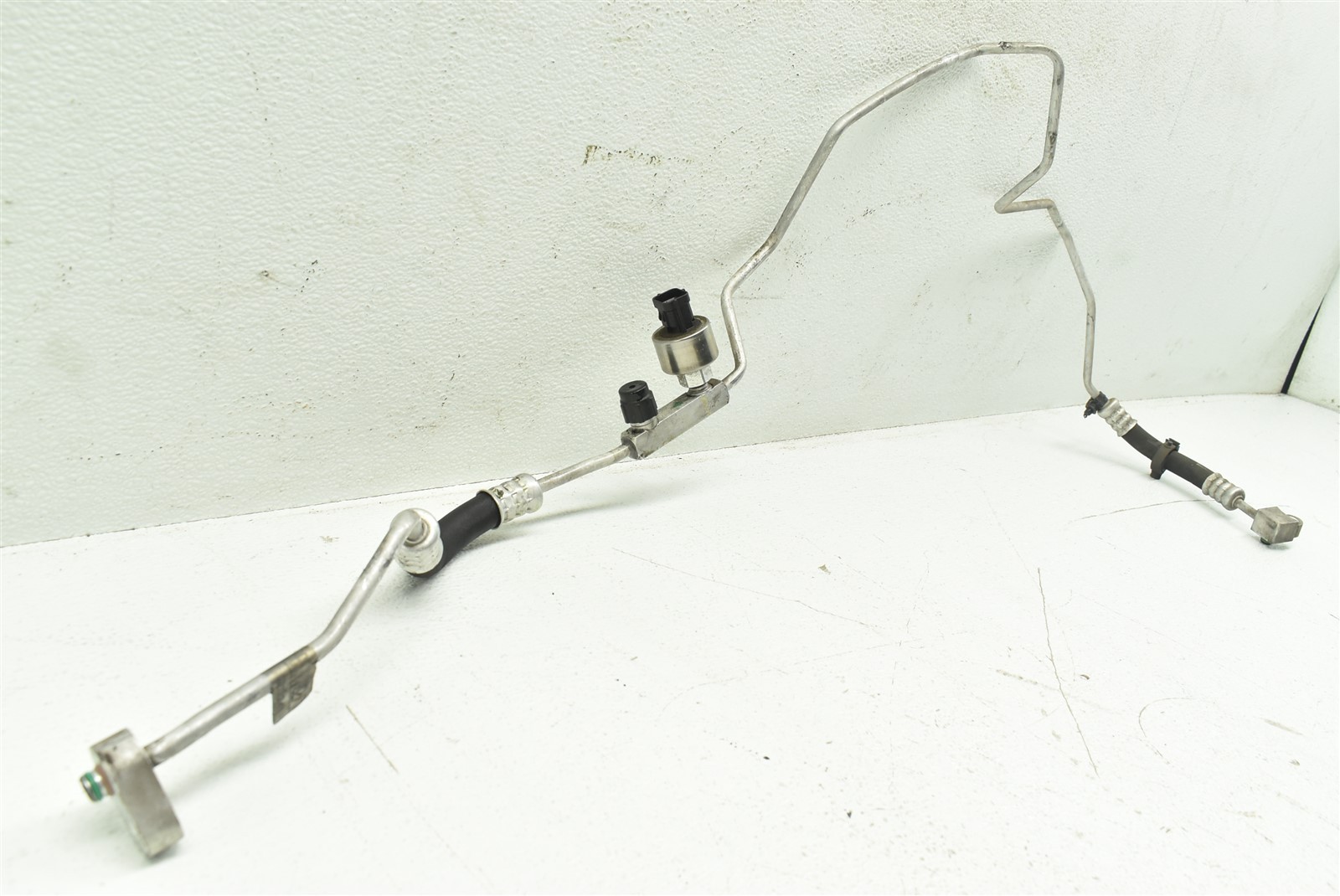 2003-2012 Maserati Quattroporte AC Line Air Conditioning Pipe A/C 03-12