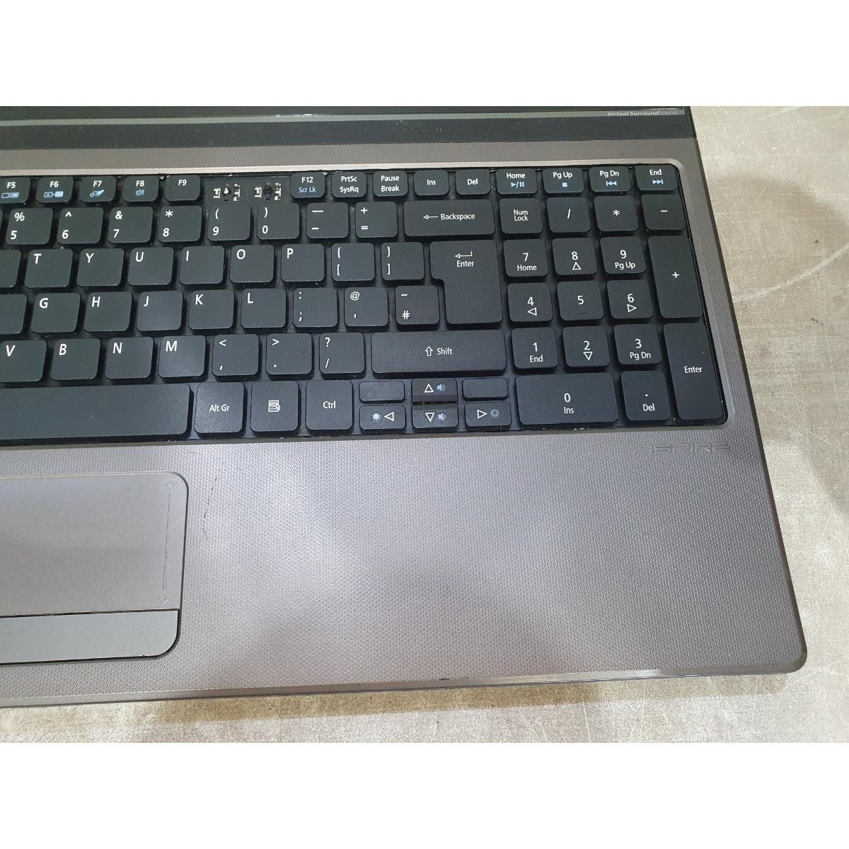 Acer Aspire 5750 15.6 inch Notebook (Intel Core i5 2410M 2.3GHz 