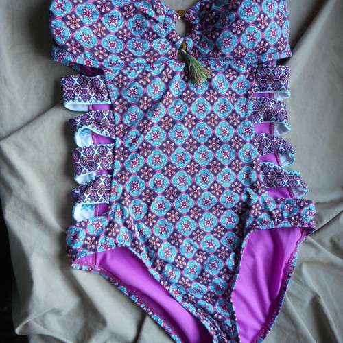size 8 12 women's LIZ CLAIBORNE 1-piece cut-out SWIMSUIT w/ tassel NWT FREE SHIP - Picture 2 of 3