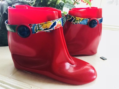 over the shoe galoshes