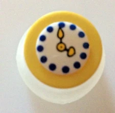 DILL BUTTONS #250931 CLOCK TRIMMED IN YELLOW---SHANK--18MM----7 IN A SET