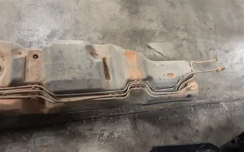 Jeep JK Wrangler OEM Gas Fuel Tank 4 Door 22.5 Gallon 68068728AE 2007-2017 91957 - Image 3 of 4