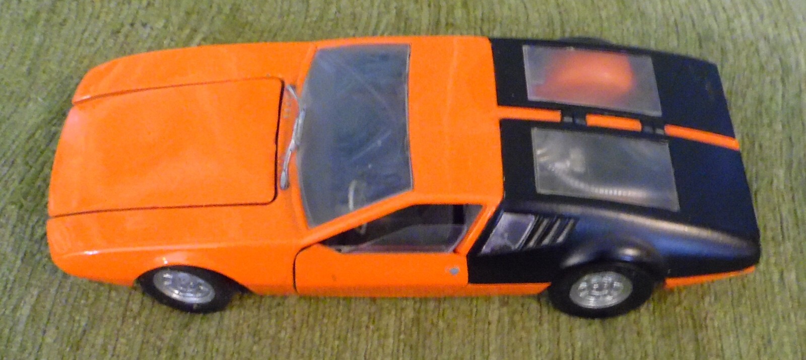 Picture 1 of 8