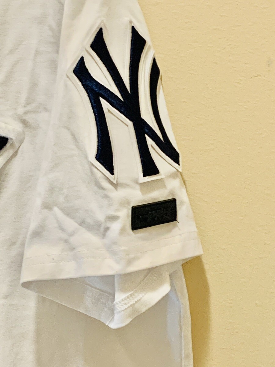 Pro Standard MLB New York Yankees Men TShirt Luxury Athletic