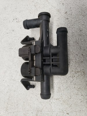2011-2013 BMW 535i WATER HEATER DUO VALVE OEM 9119164-04 LOT 458  