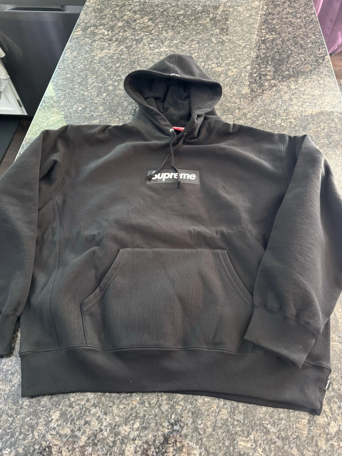 Sweat à capuche logo Supreme Box (FW24) NOIR taille L et XL