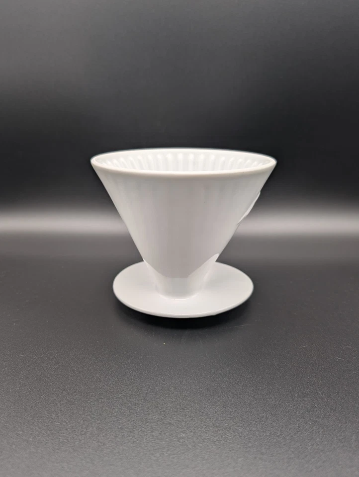 Melitta 102 Porcelain Filter/Coffee Filter 3 Hole - Image 3 of 4