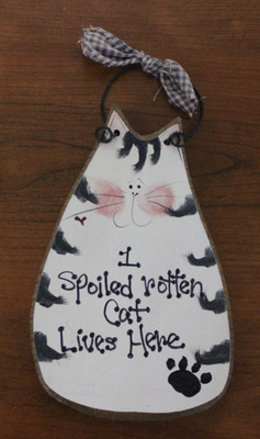 ''1 Spoiled Rotten Cat Lives Here'' Wood Sign with Hanger Decorative Plaque