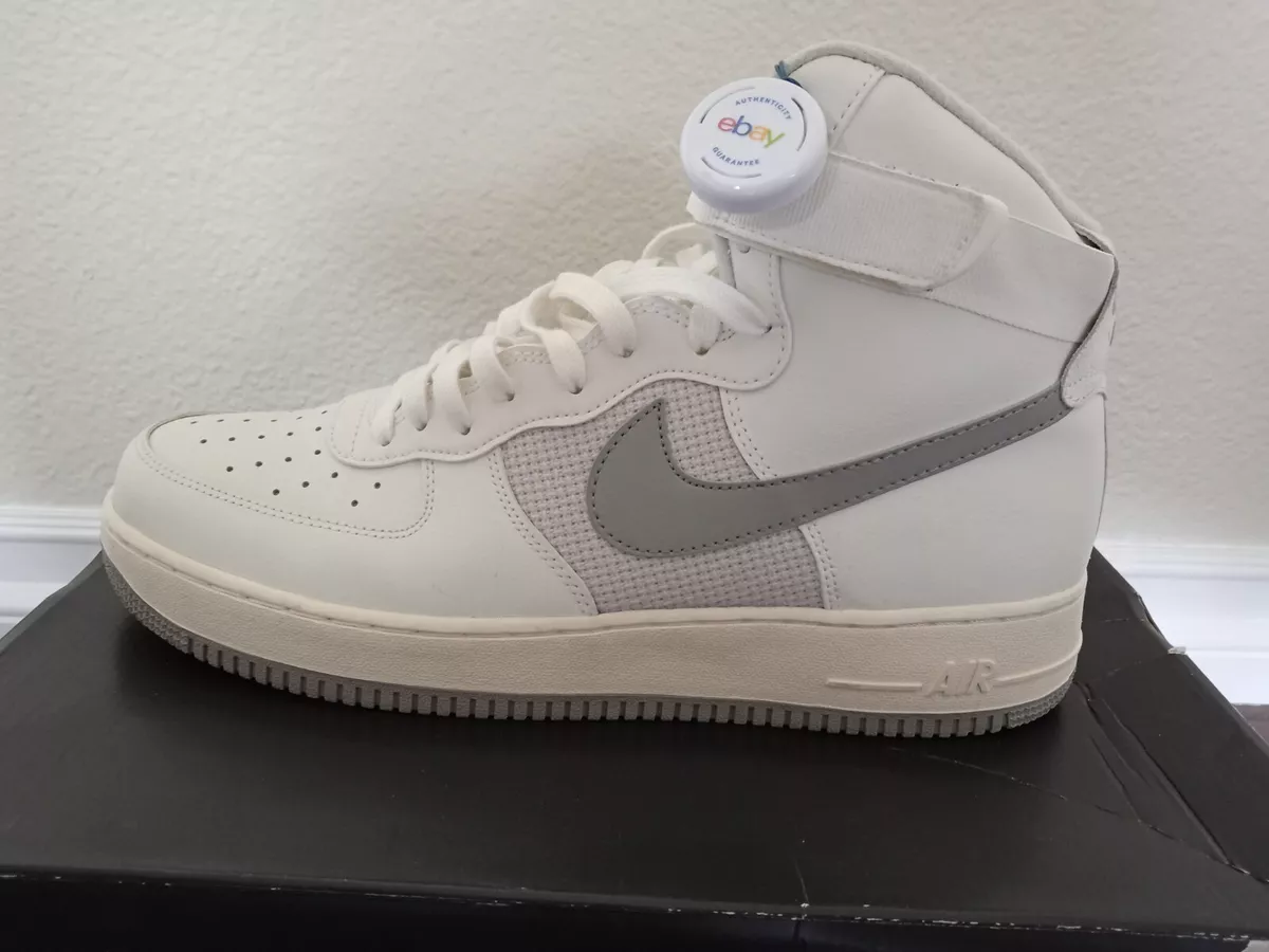 NIKE AIR FORCE 1 1982 (AF1 '82) White Retro Vintage Athletic