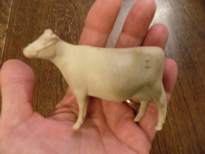Vtg Plastic farm molded figure toy off white Realistic cow hollow Center 2.5'' T