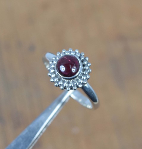 Bague En Argent Massif 925 Avec Grenat Rouge - Forme Fleur - Faite Main En Inde - Neuf Avec Étiquettes